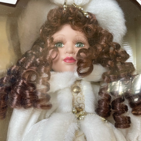 Vanessa Collection Doll – Gift-Ready in Box - Picture 3 of 8